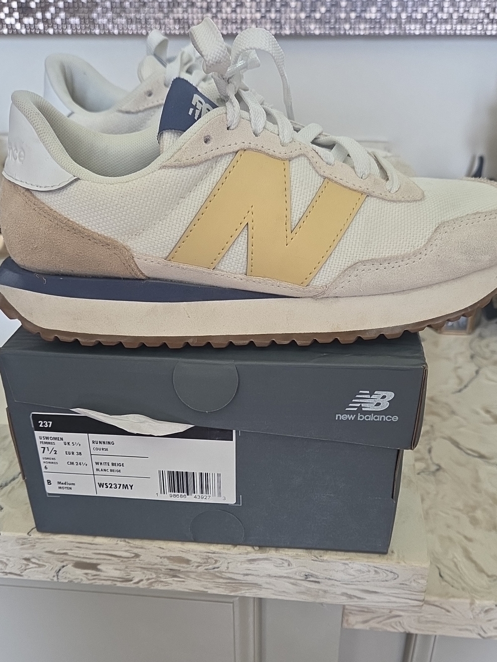 New Balance Womens 237 Casual Sneakers in Vlue, Beige and Yellow